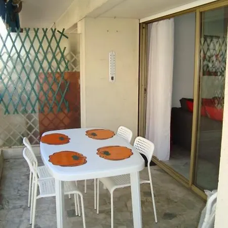 Lemeray Apartment